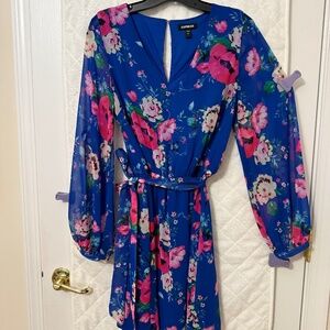 Express floral long sleeve V neck dress